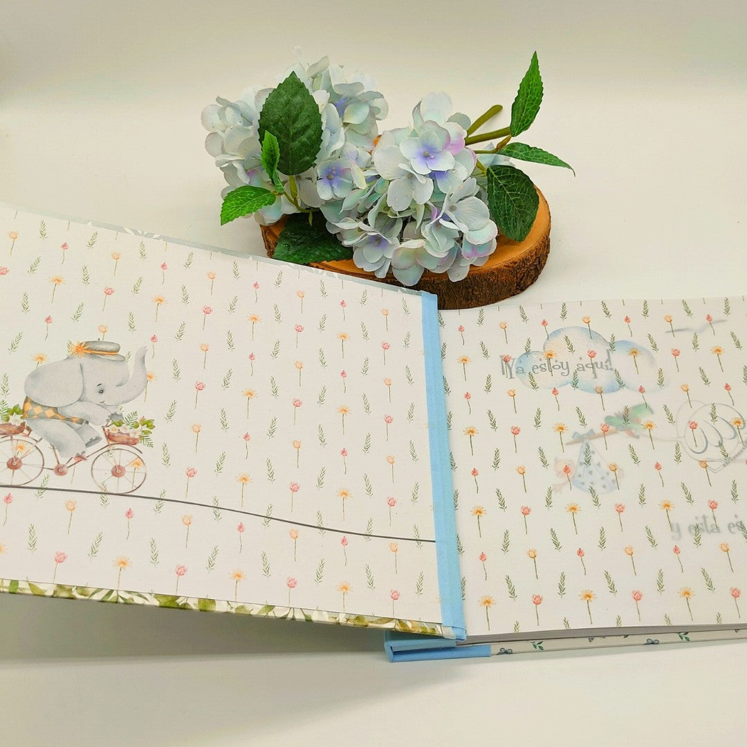 Libro de nacimiento "Little friends"